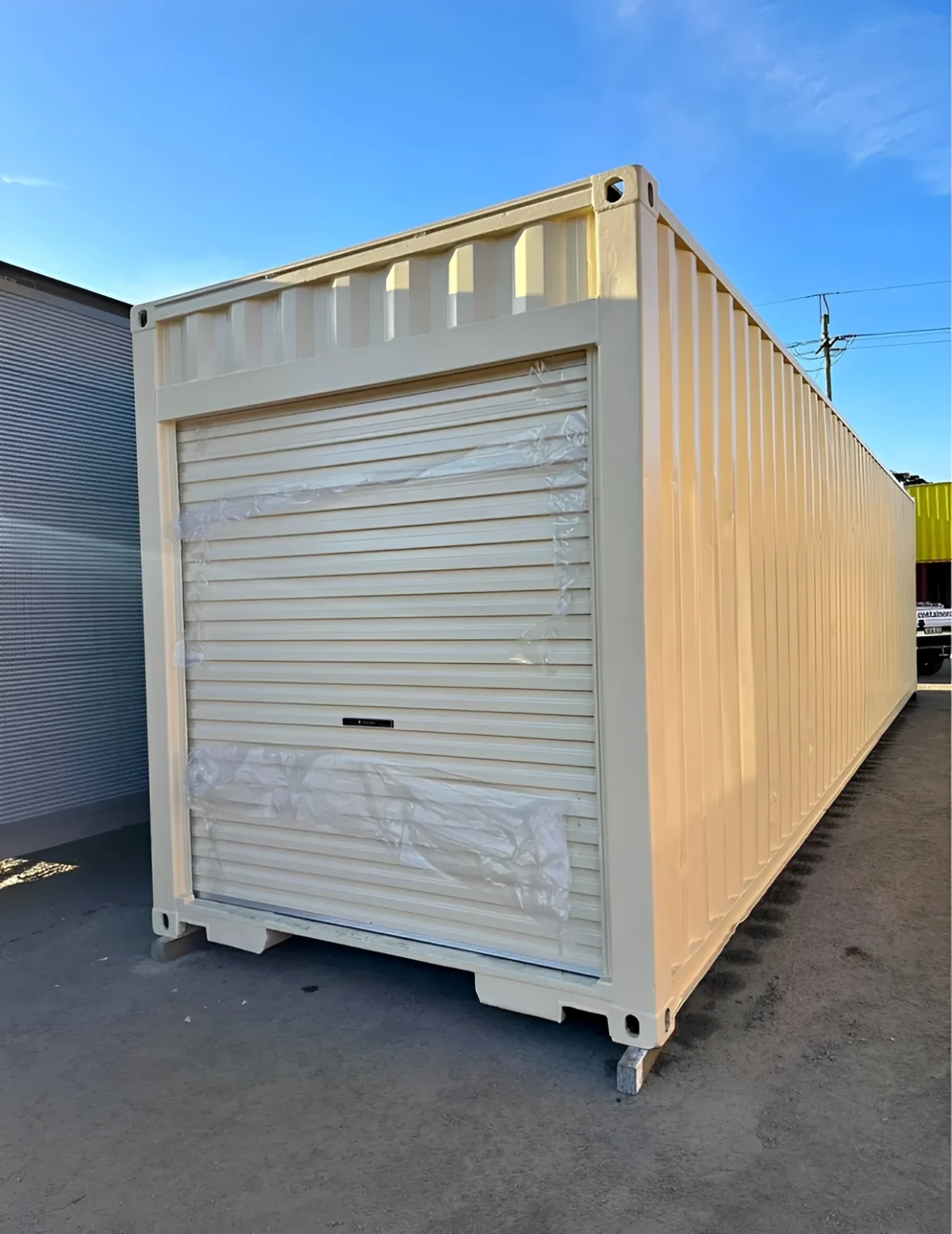40ft x 8ft Container with Roll-Up Door
